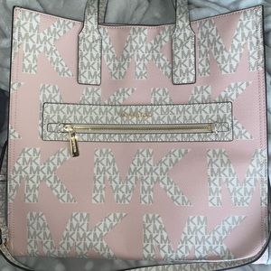 Michael Kors Kenly Large Tote